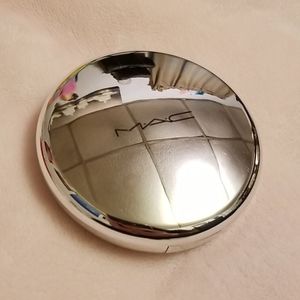 Mac Oh Darling Highlighter